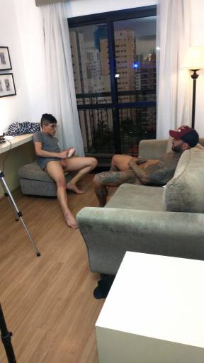 ENSINANDO O SOBRINHO A FUDER