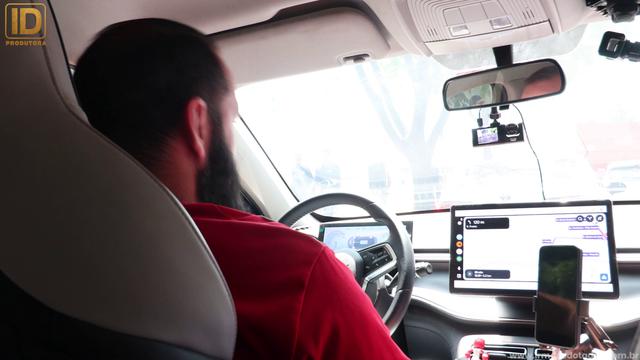 PEGANDO O UBER